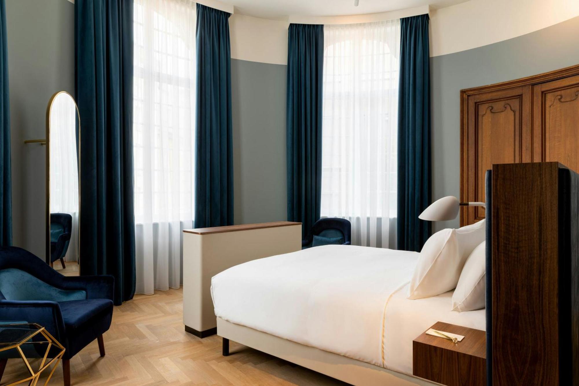 Hotel Sapphire House Antwerp, Autograph Collection By Marriott Exterior foto A bedroom at the hotel