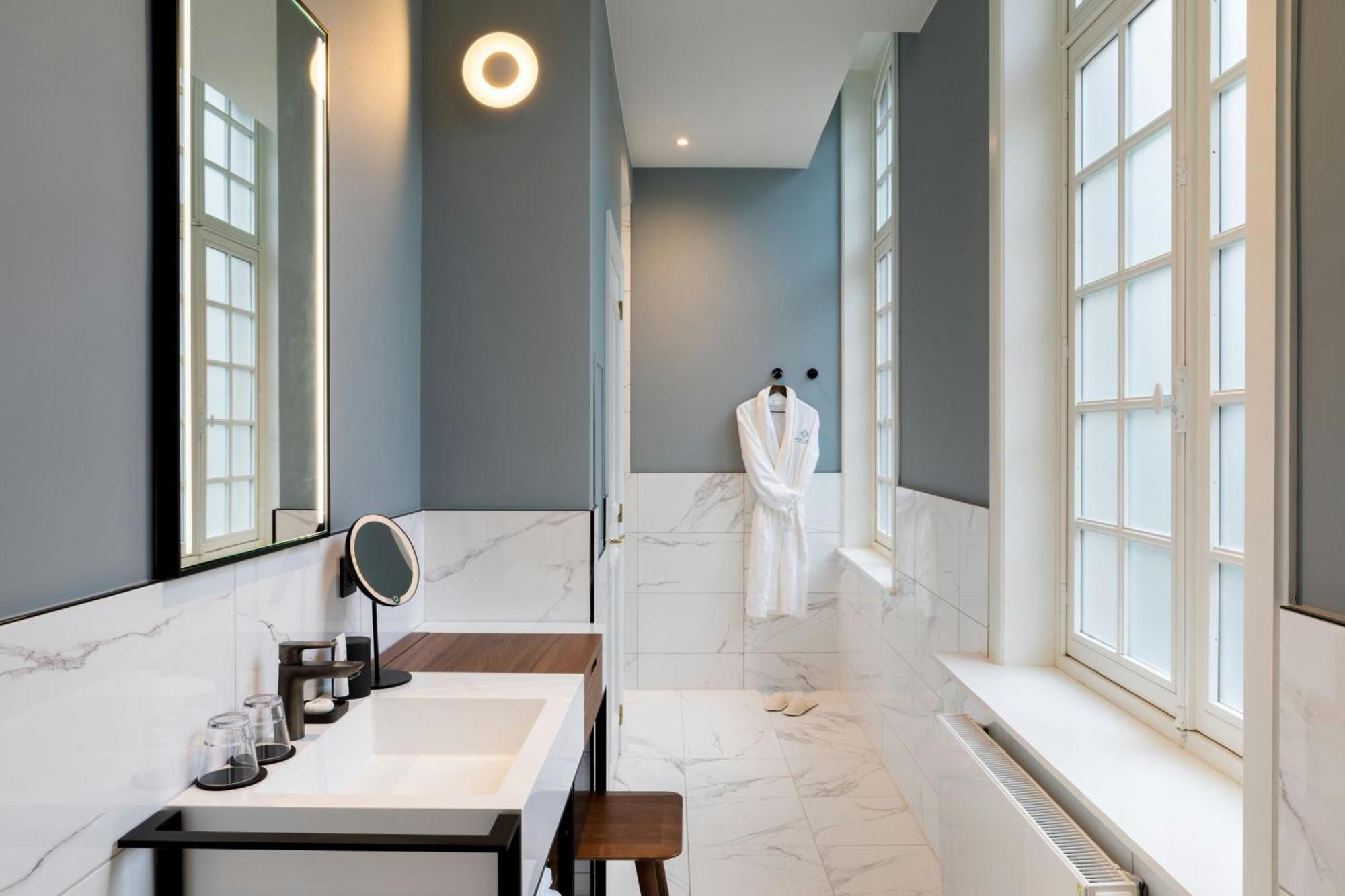 Hotel Sapphire House Antwerp, Autograph Collection By Marriott Exterior foto Bathroom